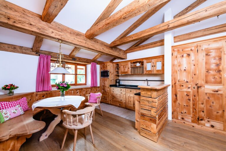 ferienwohnung-zirbelstube-fischerweber-tegernsee-4